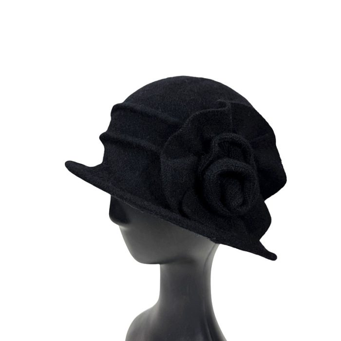 Elegant Soft Wool Hat with Flower Deco