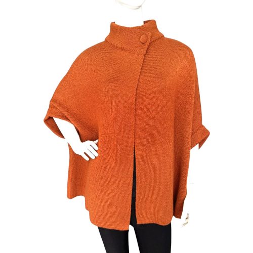 Capes / Cardigans