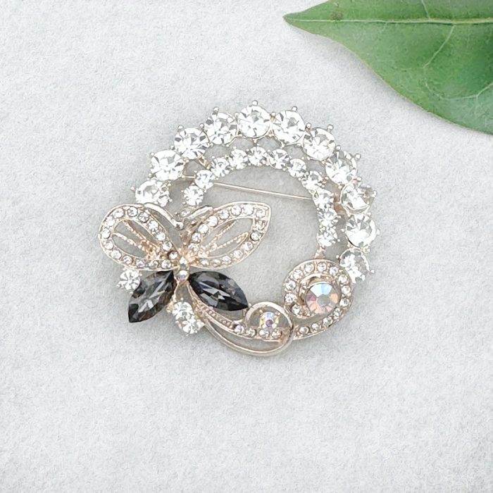 Brooch