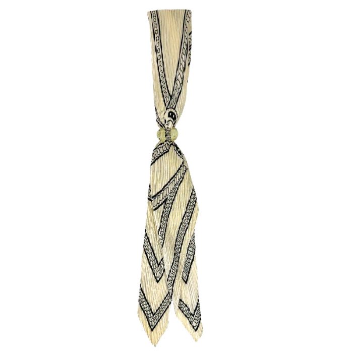 Wrinkle Scarf with Ring