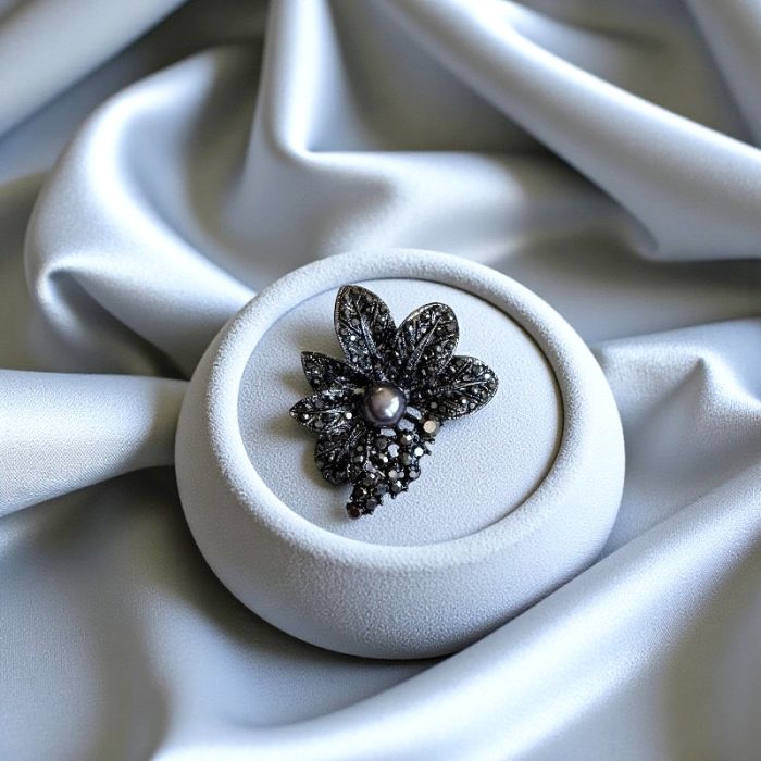 Brooch