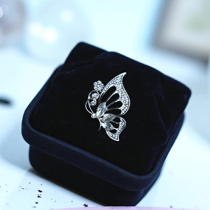 Brooch