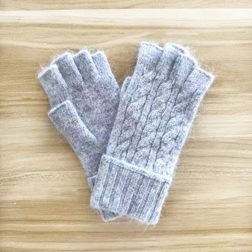 Knitted Gloves
